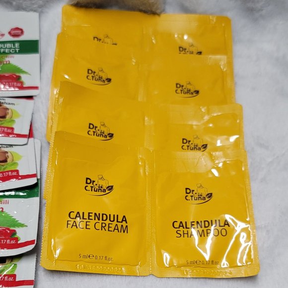 samples of Farmasi makeup - Picture 2 of 4